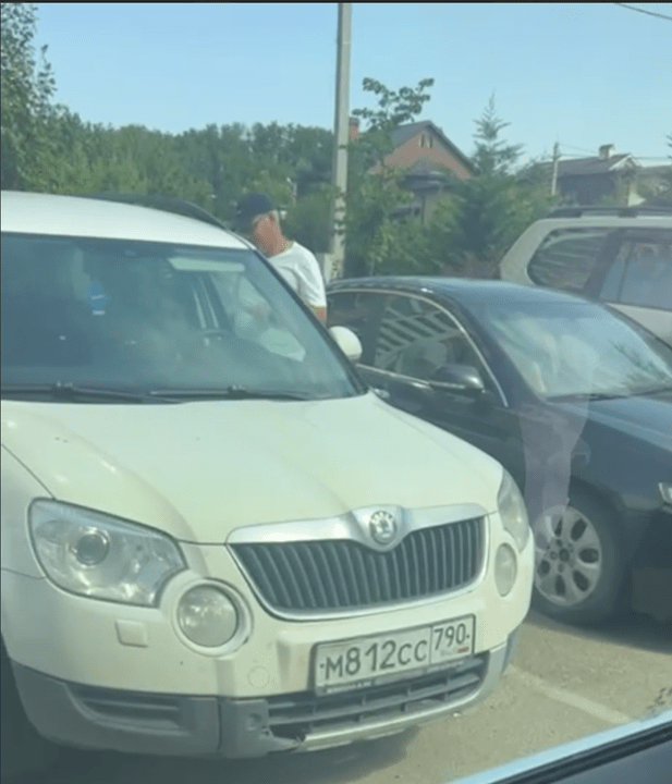 המכונית עם מספר М812СС 790RUS סקודה יטי רשומה